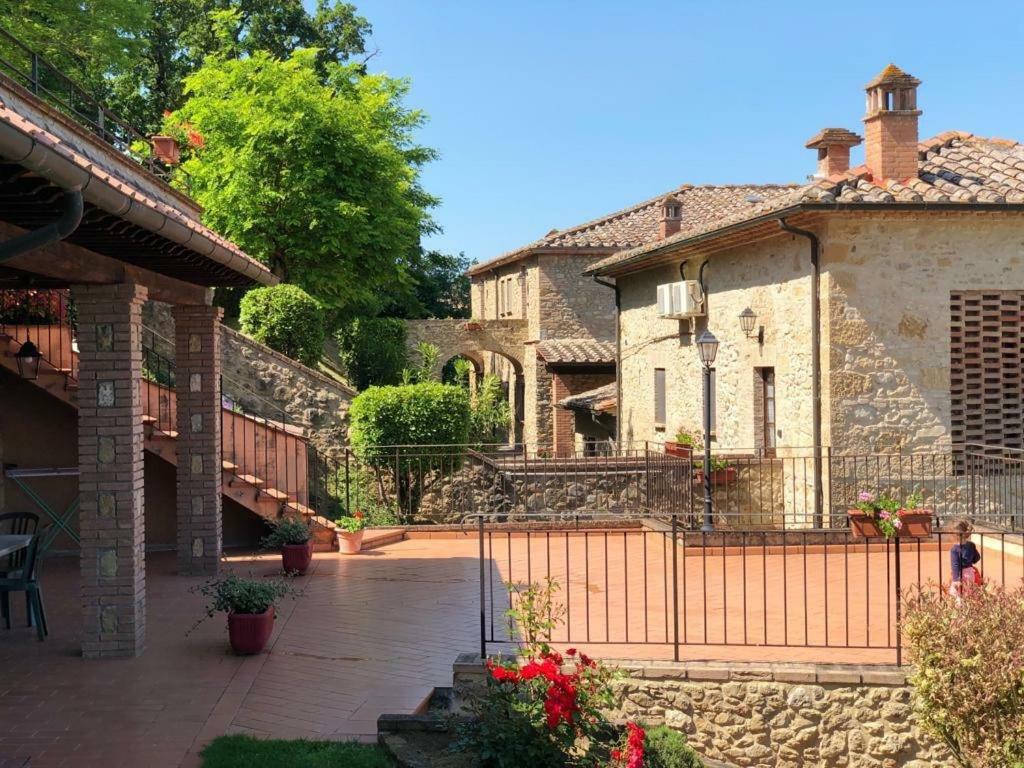 Agriturismo Casale Giulia Volterra Eksteriør billede
